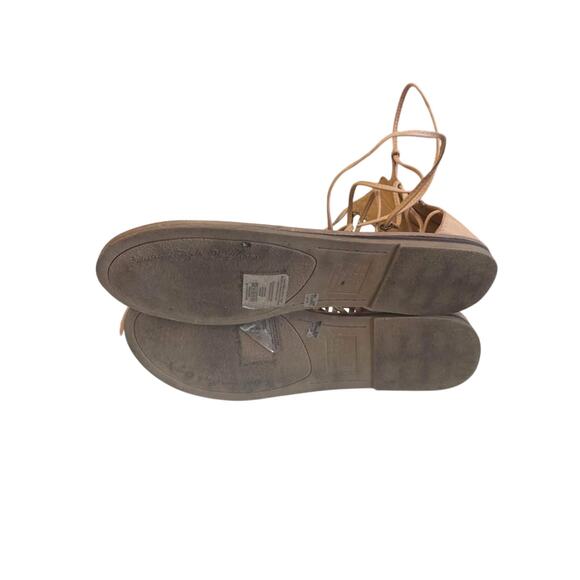 Tan sandals - Picture 3 of 4